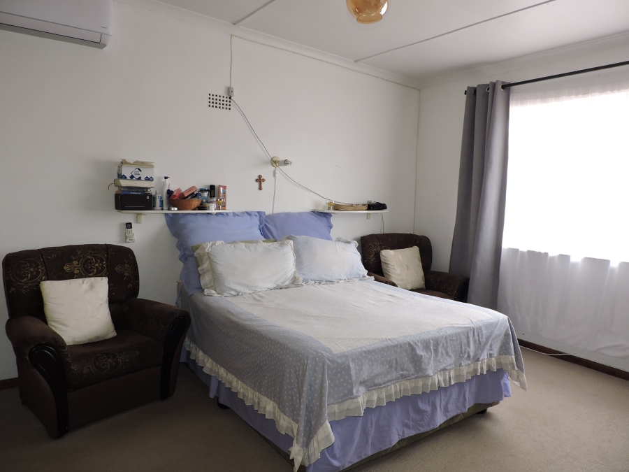 4 Bedroom Property for Sale in Vanguard Western Cape